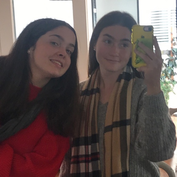 Meet your Posher, Kealey - Picture 1 of 1